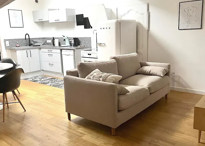 Aubance - Maison Bossoreil بيت ضيافة